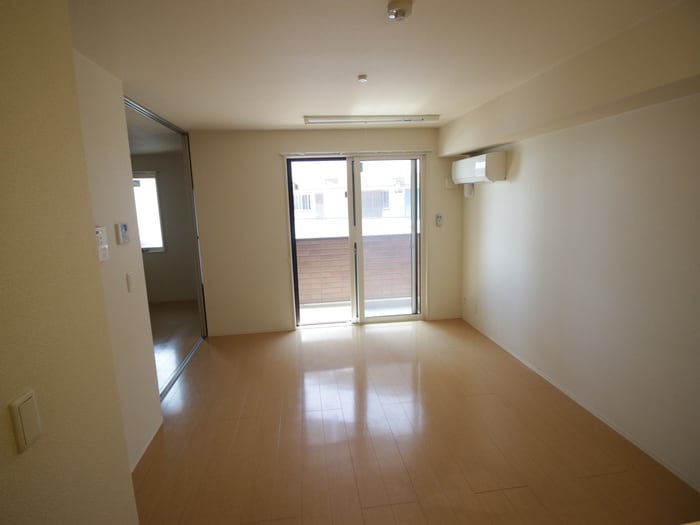 居室 レ リヤン ファミリオ