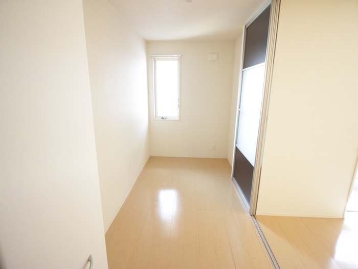 居室 レ リヤン ファミリオ