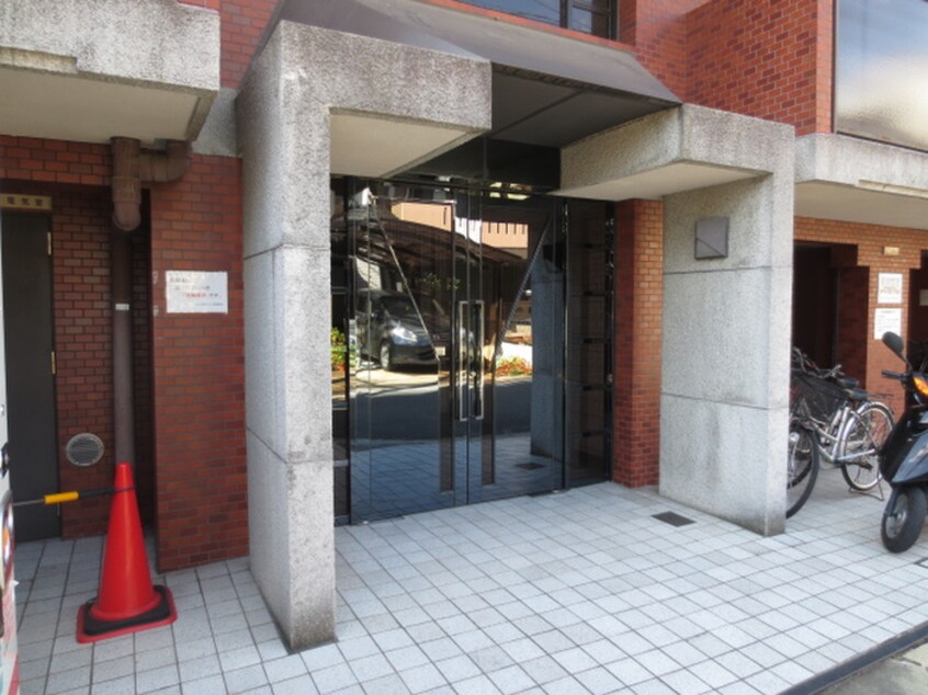 エントランス部分 ﾃﾞﾄﾑ・ﾜﾝ烏丸鞍馬口PARTⅡ(302)