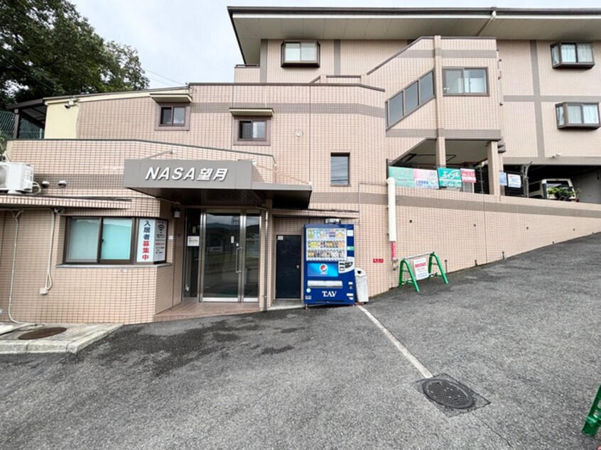 エントランス部分 ＮＡＳＡ望月