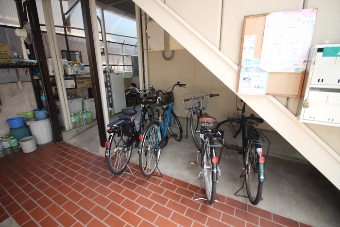 駐輪場 カームハイツ桜塚