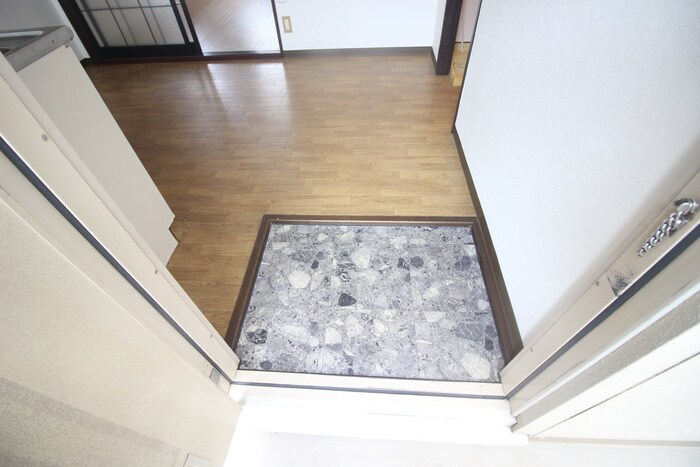 玄関 カームハイツ桜塚