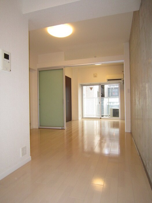 居室 アーデン京町堀イースト