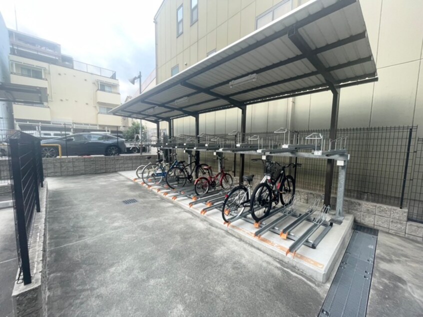 駐輪場 LEGESTA神戸ガーデンパレス(702)