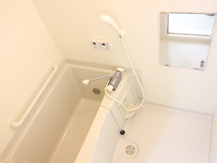 バス／シャワールーム等 メゾンなか２