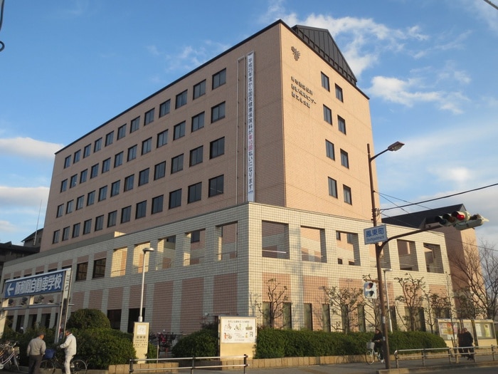 堺市西区役所(役所)まで1100m メゾンなか２