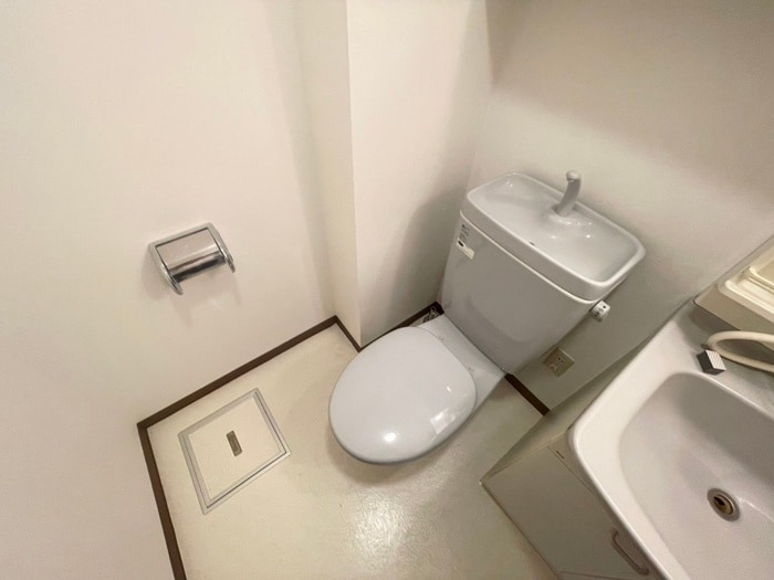 トイレ ディナスティ神戸元町通（705）