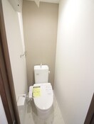トイレ ﾒｿﾞﾝ･ﾄﾞｩ･ﾚﾃｭｰﾃﾞｨﾔﾝ浩栄