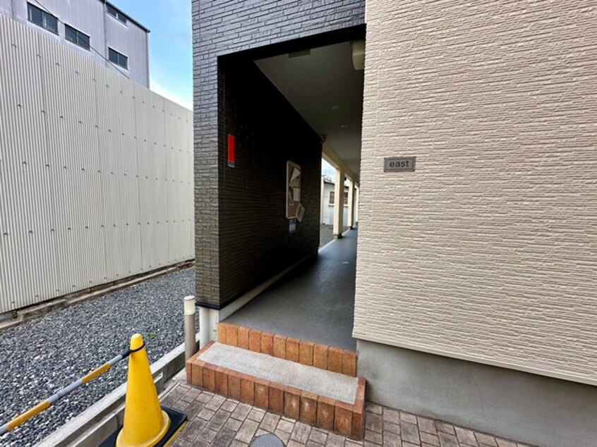 エントランス部分 アネックス藤　ＥＡＳＴ