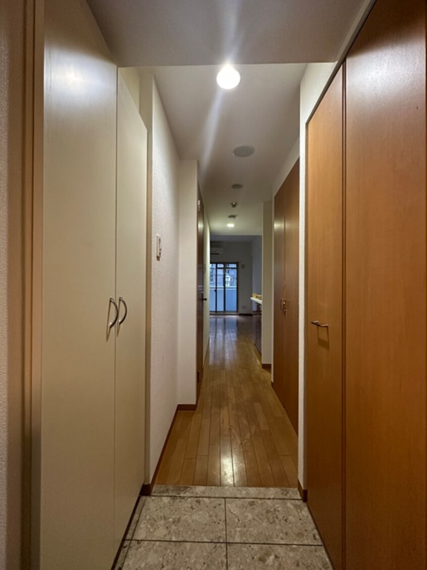 玄関 エスリ－ド御堂筋梅田(205)