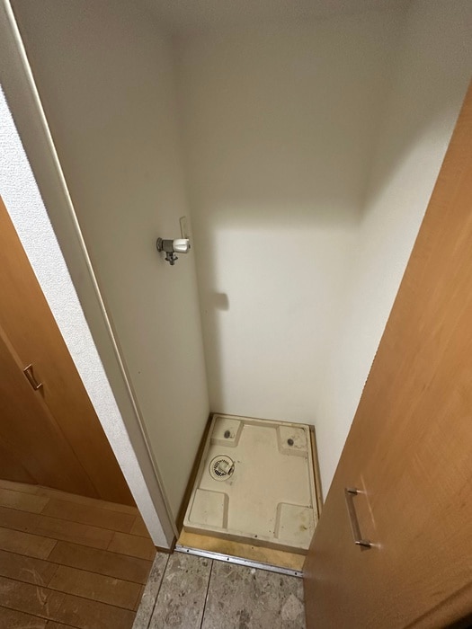 洗濯機置場 エスリ－ド御堂筋梅田(205)