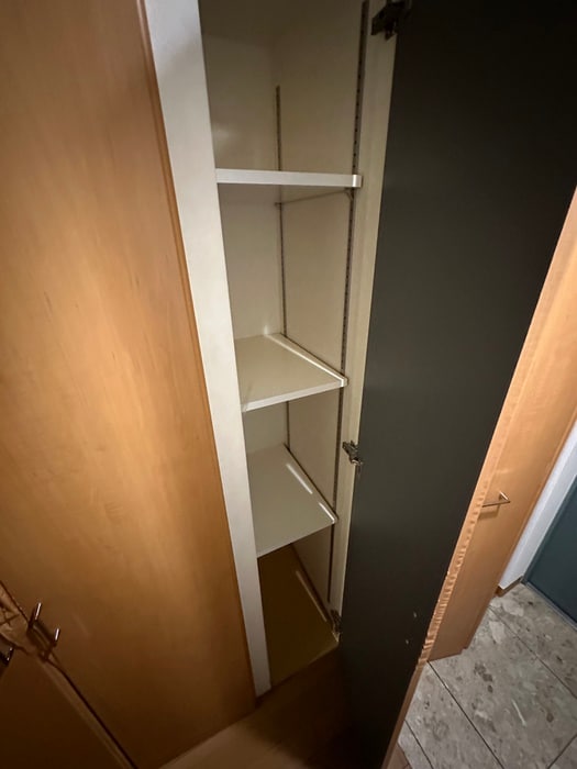 収納 エスリ－ド御堂筋梅田(205)