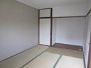 居室 エ－ド白川（旧農住団地Ｈ棟）