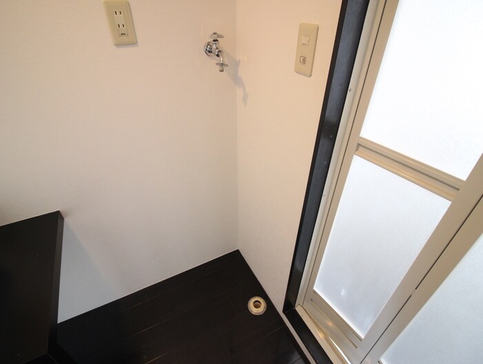 洗濯機置場 エ－ド白川