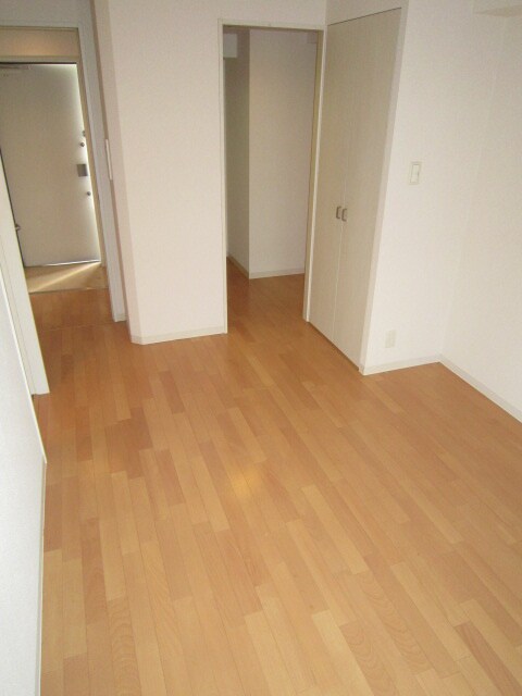 居室 メロディア塚本