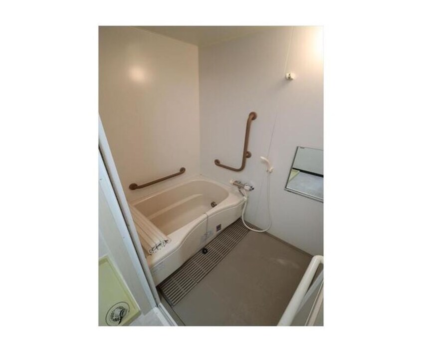 バス／シャワールーム等 ヴィーブル岩倉