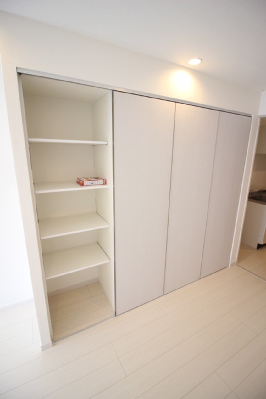 収納 リブリ・アベリア