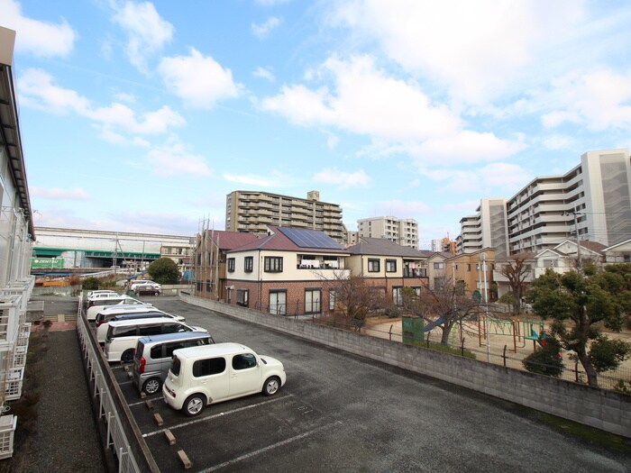 室内からの展望 上野西４丁目戸建