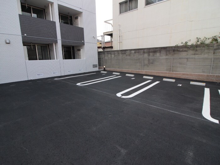 駐車場 クロワール長田