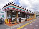 セブンイレブン(コンビニ)まで135m クレセントハウス
