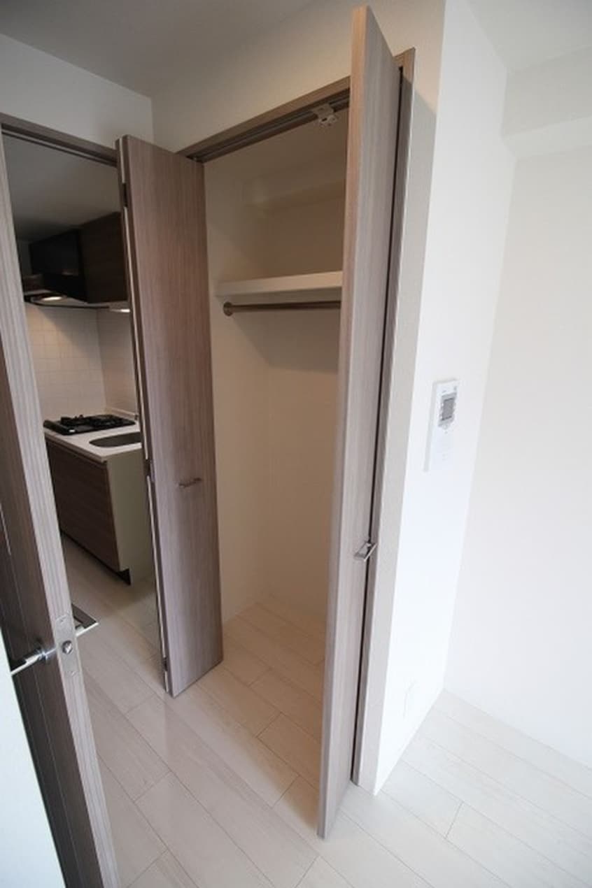 収納 プレサンス京都四条大宮(306)