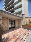 エントランス部分 プレジオ永和ASIAN