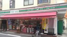 ローソンストア100 摂津富田店(コンビニ)まで650m ストリーム桜ヶ丘