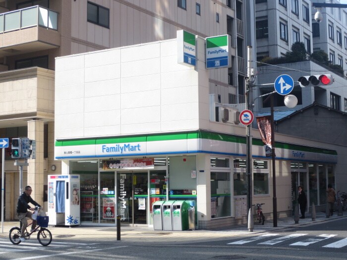 ファミリーマート東心斎橋(コンビニ)まで312m ＦＩＲＥＮＺＥ