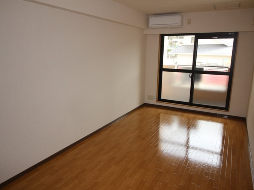 居室 コート・ラファエル