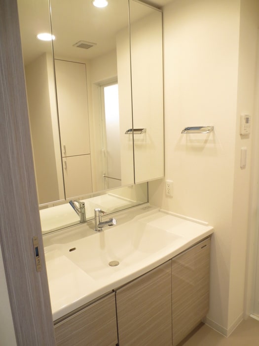 洗面 ｼﾞｵﾀﾜ-高槻ﾐｭ-ｽﾞﾌﾛﾝﾄ(1312)