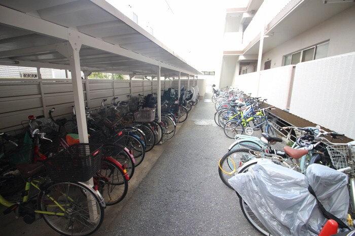 駐輪場 パークウェイハイツ