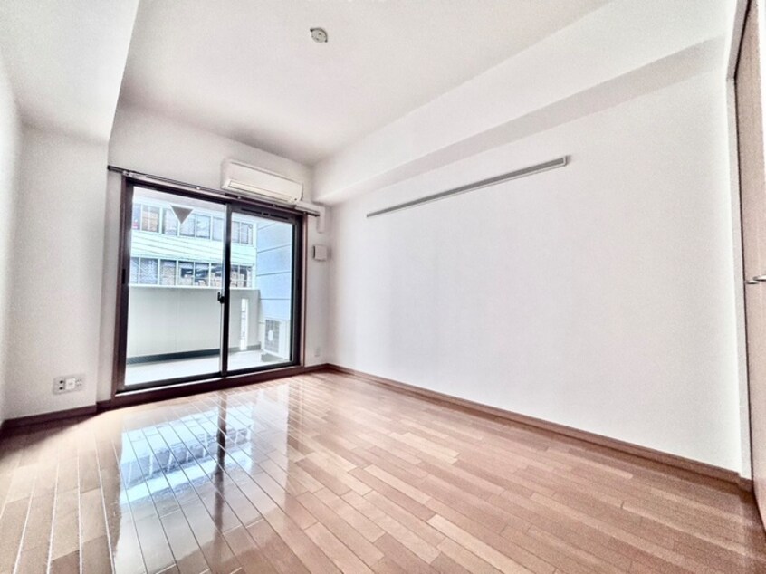 居室 ﾌﾟﾚｻﾝｽ京都四条烏丸ｸﾛｽ(１０３)