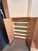 靴箱 ﾌﾟﾚｻﾝｽ京都四条烏丸ｸﾛｽ(１０３)