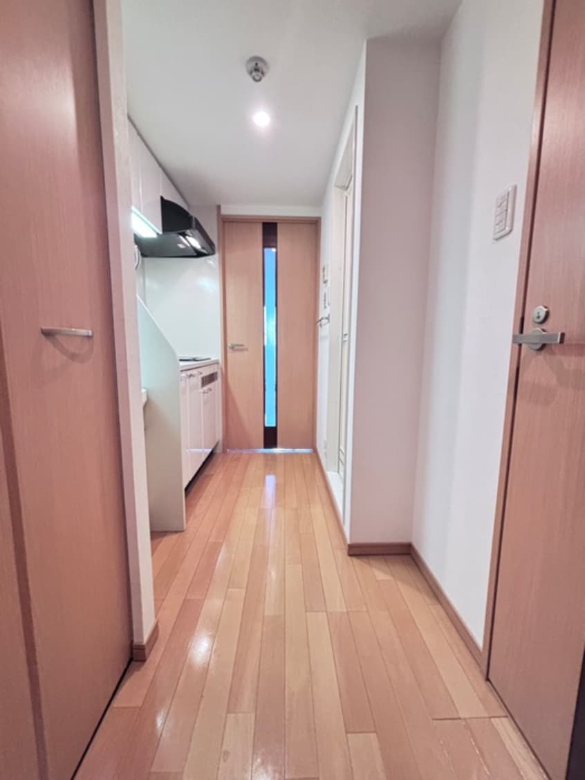 廊下 ﾌﾟﾚｻﾝｽ京都四条烏丸ｸﾛｽ(１０３)