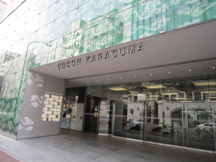 ココン烏丸(ショッピングセンター/アウトレットモール)まで350m ﾌﾟﾚｻﾝｽ京都四条烏丸ｸﾛｽ(１０３)