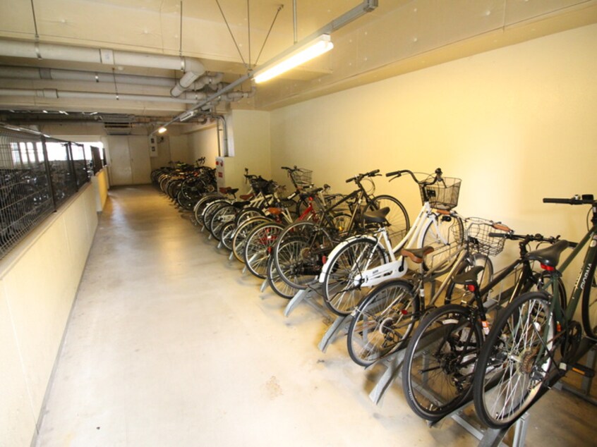 駐輪場 ⅠⅨⅠⅠ