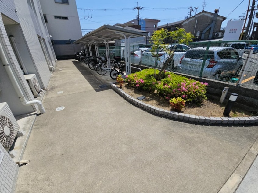 駐輪場 エルドラド