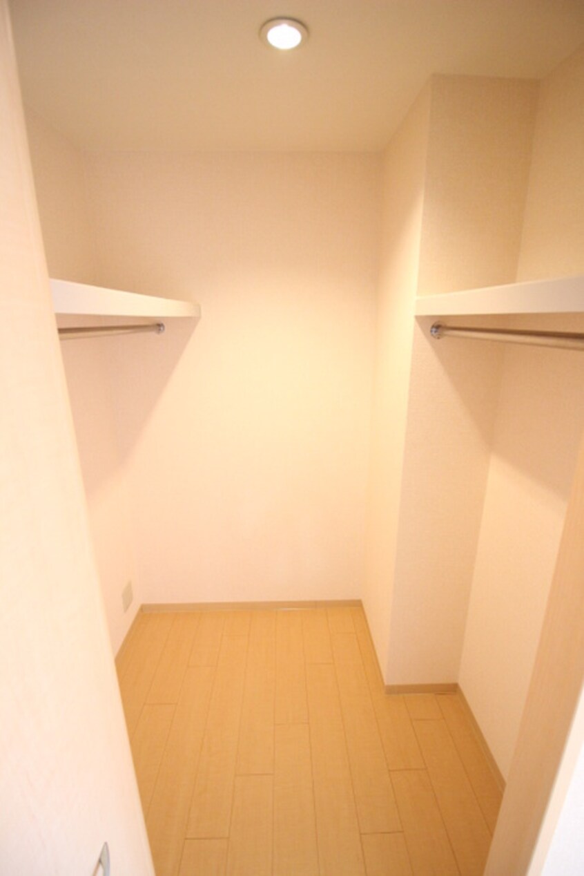 収納 ハイツ東渡辺