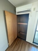 収納 エスコ－ト