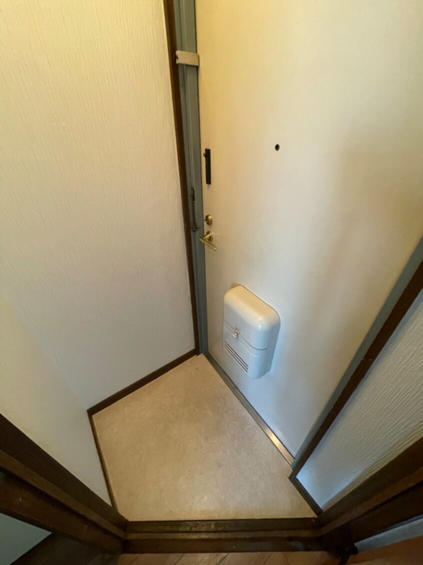 玄関 エスコ－ト