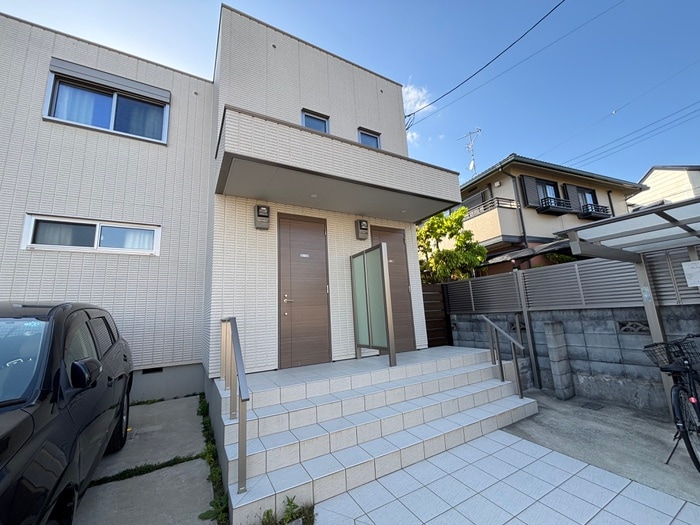 エントランス部分 メゾングレープ