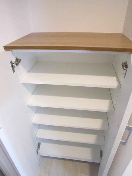 靴箱 ﾌｧｰｽﾄｽﾃｰｼﾞ北大阪ﾚｼﾞﾃﾞﾝｽ（402）