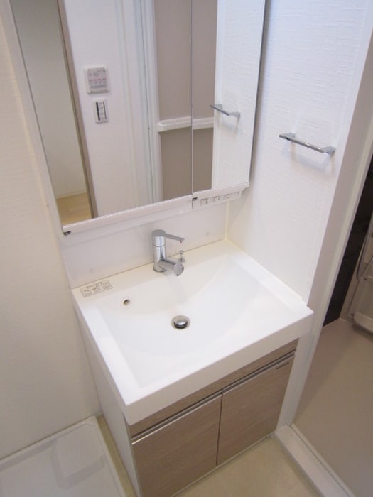 洗面 ﾌｧｰｽﾄｽﾃｰｼﾞ北大阪ﾚｼﾞﾃﾞﾝｽ（402）