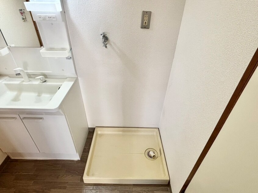 洗濯機置場 ルミエ－ル明石