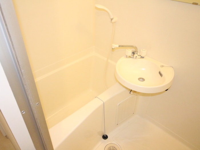 バス／シャワールーム等 グレ－スコ－ト白川