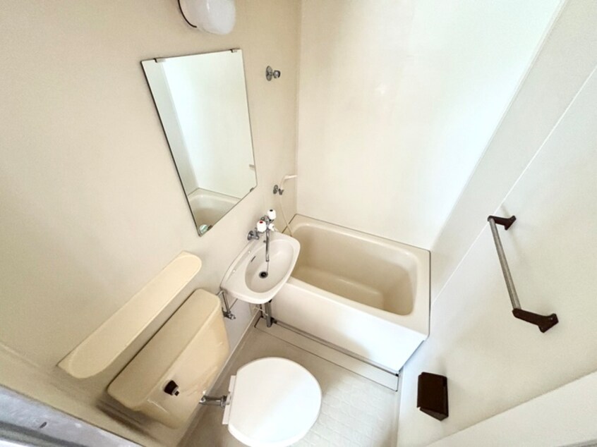 バス／シャワールーム等 サニーハウス