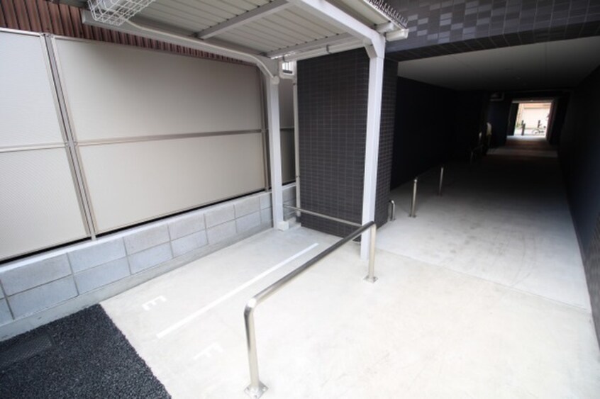 バイク置き場 プレサンス京都二条京華(102)