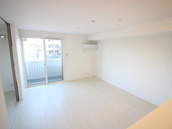 居室 ファミーユ深井