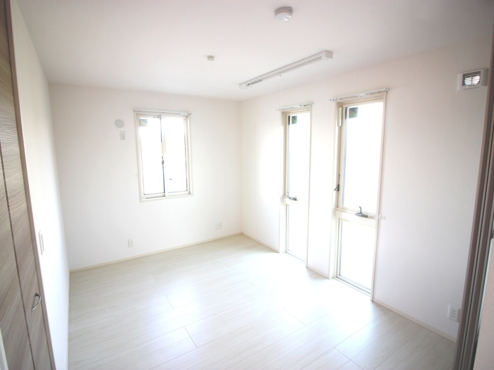 居室 ファミーユ深井