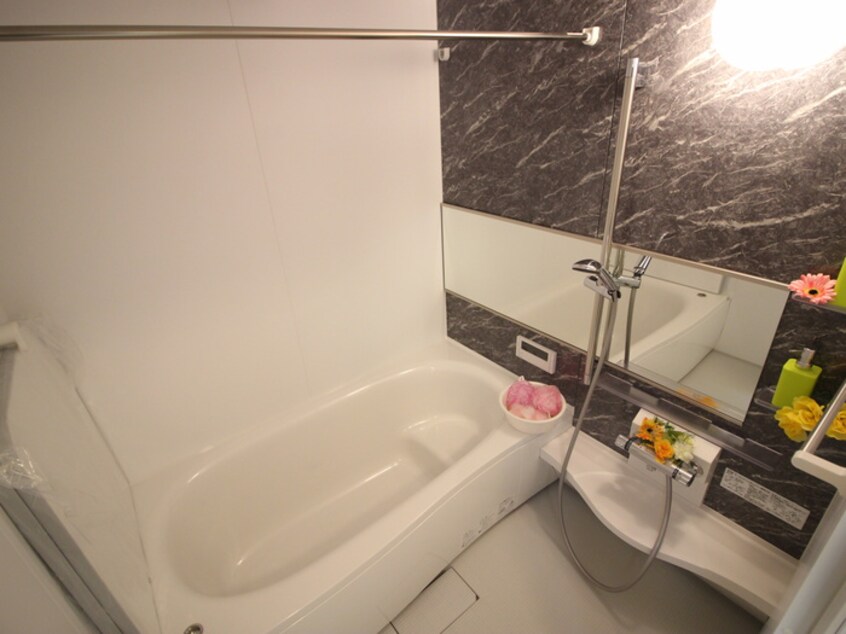 バス／シャワールーム等 ファミーユ深井